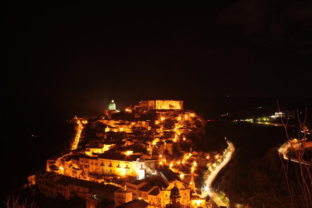 Epoca - Camere con stile Ragusa Esterno foto